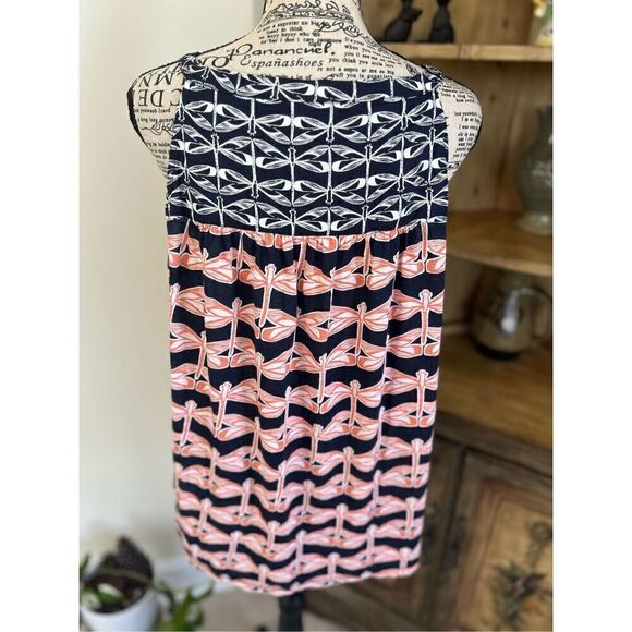 Crown & Ivy Sleeveless Dragonfly Blouse - Picture 6 of 7